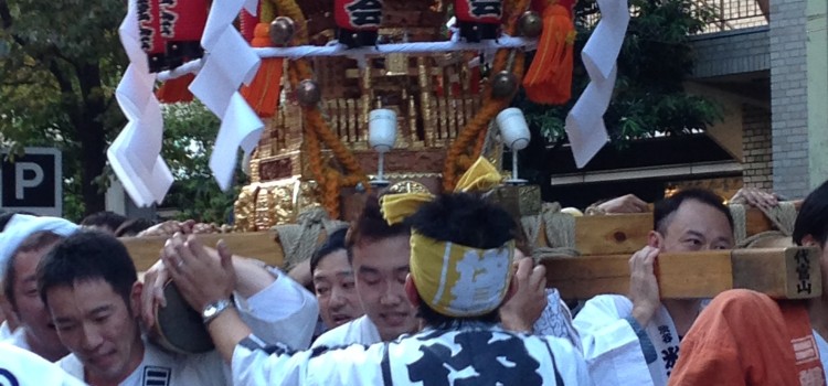 氷川神社大祭　３２年ぶりの宮入も……